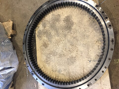 Поворотный круг Hitachi ZX120-3