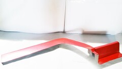 Крыло правое со спальником (переднее с подножкой) красное Евро2