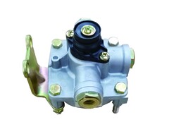 Кран тормоза ускорительный SHACMAN HOWO A7 WG9000360524 LEO