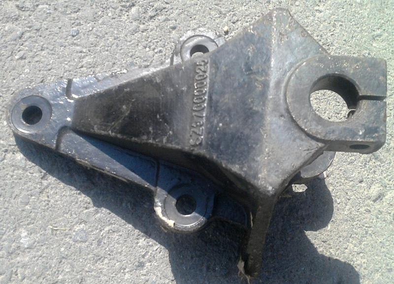 Кронштейн передней рессоры задний 8*4 F3000 Shaanxi