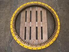 Круг поворотный HITACHI EX 200-5